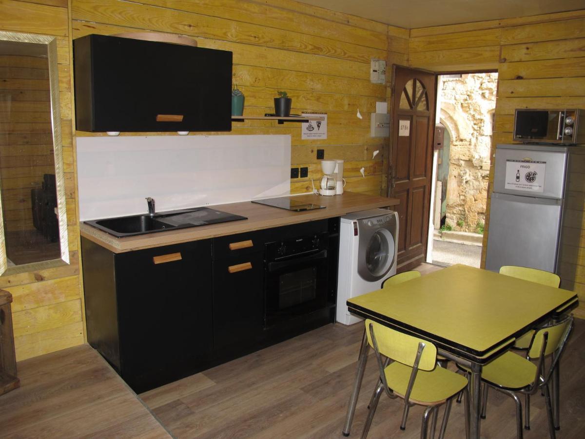 Appartement T1 Bis Cosy Avec Patio 17 Bis Tourbes Eksteriør billede